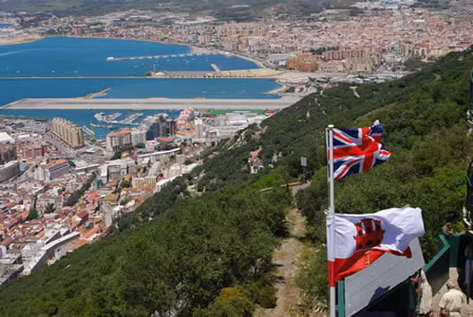 Tòa án EU phán quyết Anh và Gibraltar có thể được coi là 1 thành viên ảnh 1