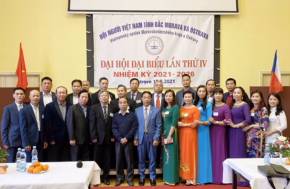 Người Việt ở Bắc Morava tích cực vun đắp phát triển quan hệ Séc-Việt ảnh 1