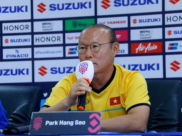HLV Park Hang-seo thất vọng vì trọng tài 'tước' bàn thắng của Văn Toàn ảnh 1