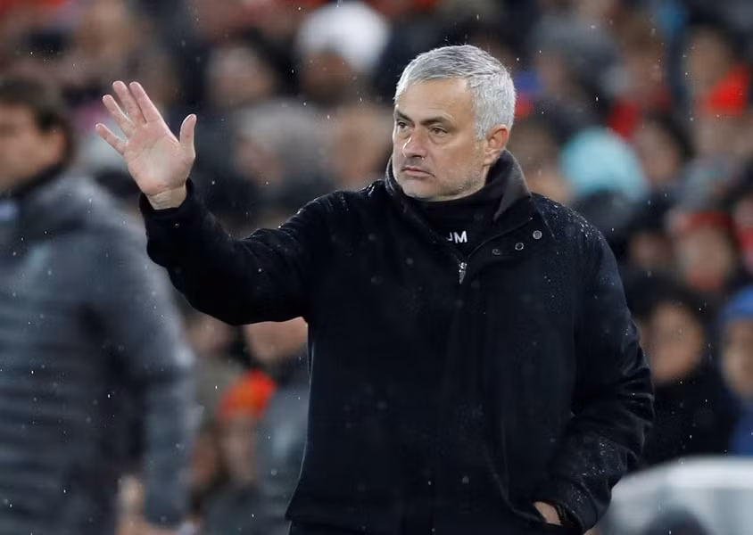 Manchester United bất ngờ sa thải huấn luyện viên Jose Mourinho ảnh 1
