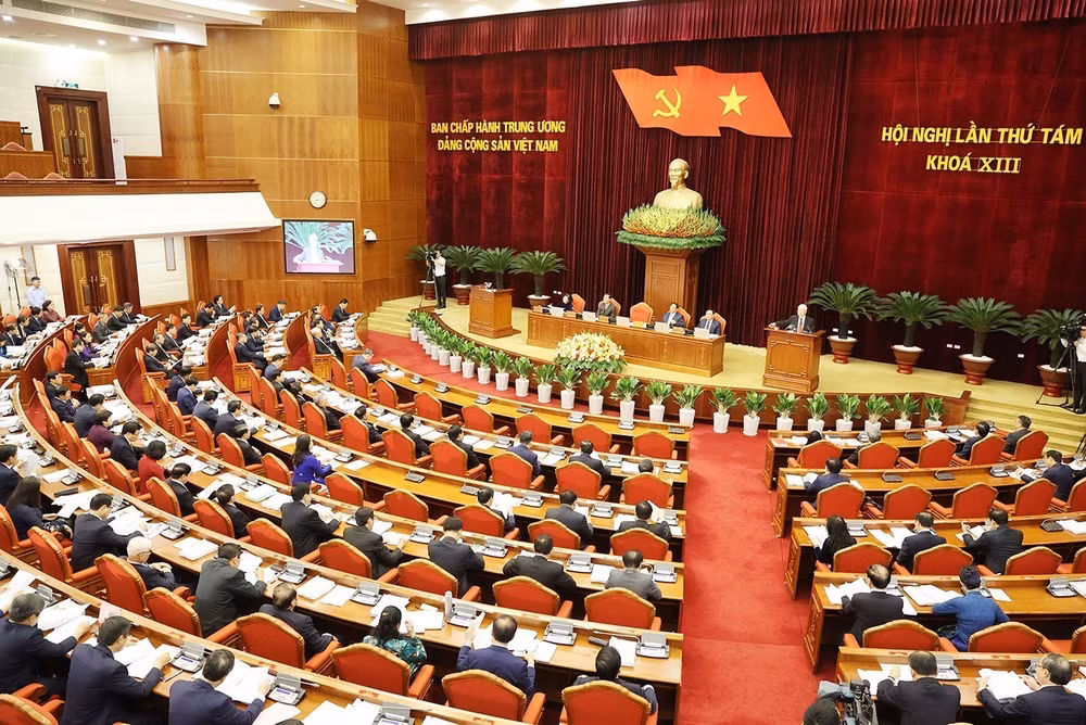 Nội dung ngày làm việc thứ sáu Hội nghị Trung ương 8 khóa XIII ảnh 1