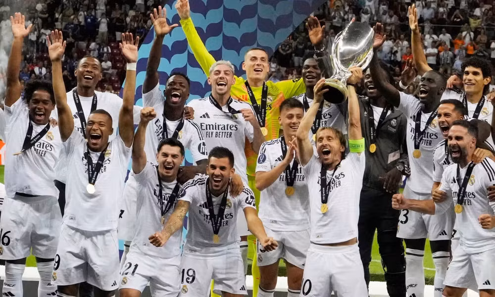 real_gianh_sieu_cup_2.jpg