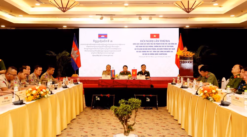 Việt Nam-Campuchia phối hợp hiệu quả trong phòng chống tội phạm ma túy ảnh 1
