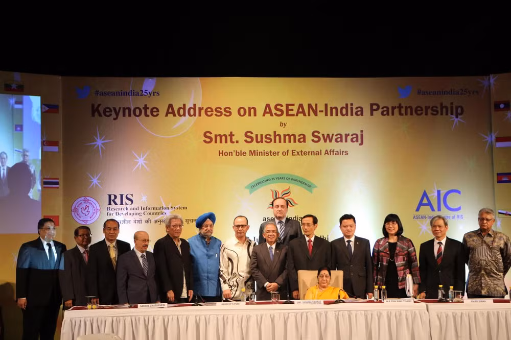 Kỷ niệm 25 năm Quan hệ Đối tác Ấn Độ - ASEAN tại New Delhi ảnh 2