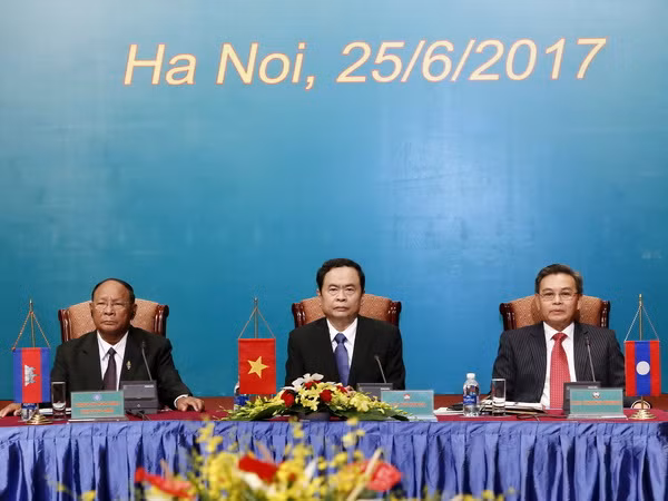 Hội nghị Chủ tịch Mặt trận ba nước Campuchia-Lào-Việt Nam lần thứ 3 ảnh 1