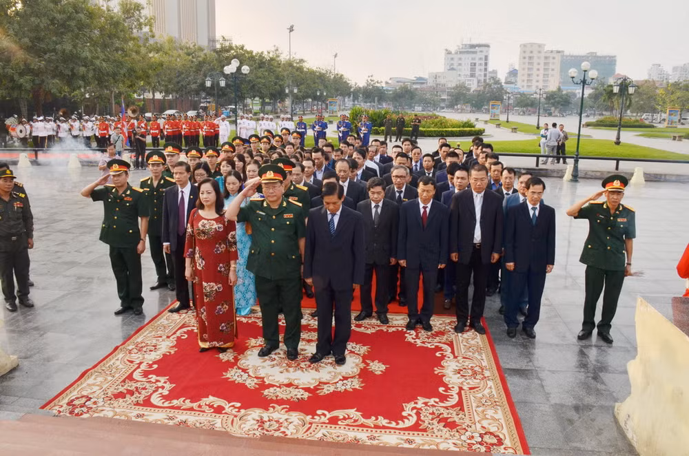 Tri ân các liệt sỹ quân tình nguyện Việt Nam hy sinh tại Campuchia ảnh 4