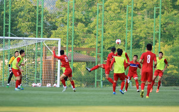 Tuyển U20 Việt Nam quyết không phụ lòng người hâm mộ ảnh 1