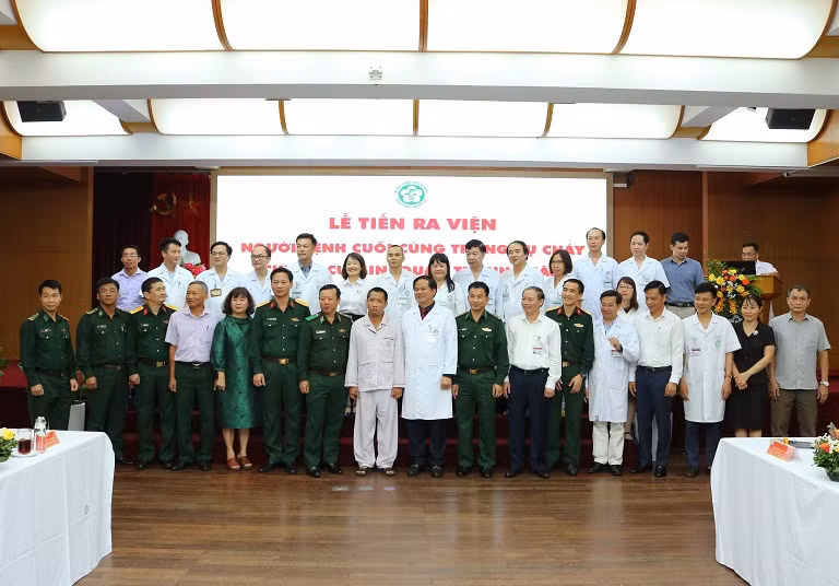 Nạn nhân cuối cùng trong vụ cháy chung cư mini ở Hà Nội xuất viện ảnh 2