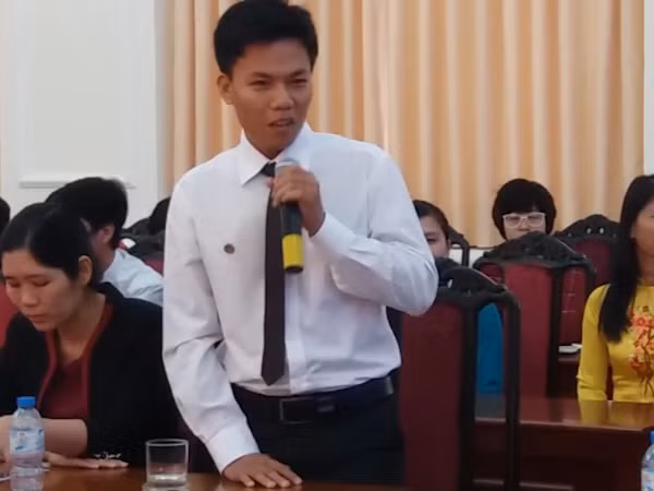 Nghẹn lòng với giấc mơ bánh mì, rau xanh của thầy trò đảo Song Tử Tây ảnh 1