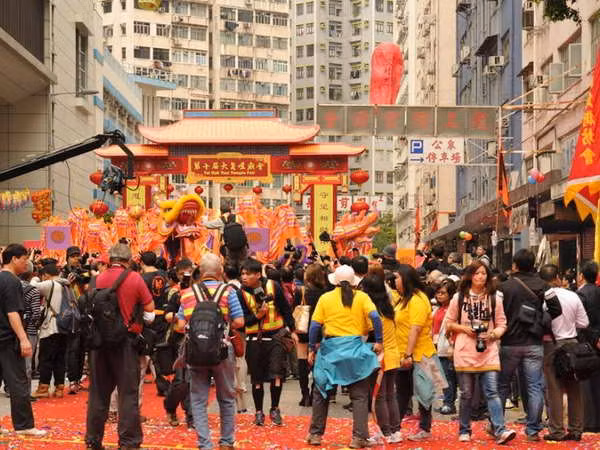 Rực rỡ Lễ hội đường phố Tai Kok Tsui ở Hong Kong ảnh 2