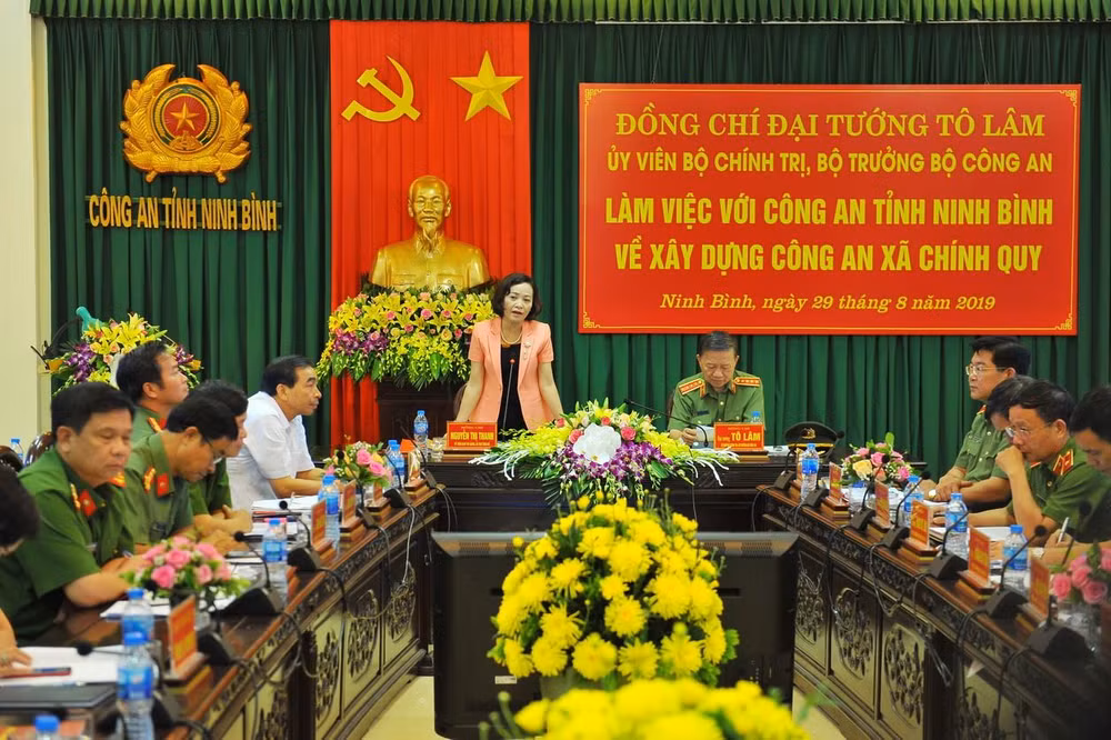Bộ trưởng Tô Lâm: Nâng cao hiệu quả của công an xã chính quy tại cơ sở ảnh 1