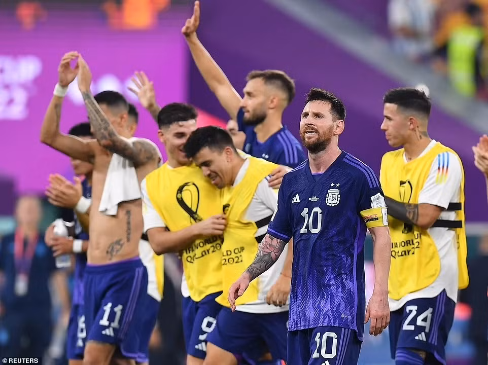 Xác định thêm hai cặp đấu tại vòng 1/8 World Cup 2022 ảnh 1