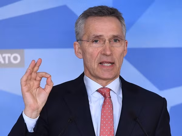 NATO: Đối thoại với Nga không dễ dàng, nhưng là cần thiết ảnh 1
