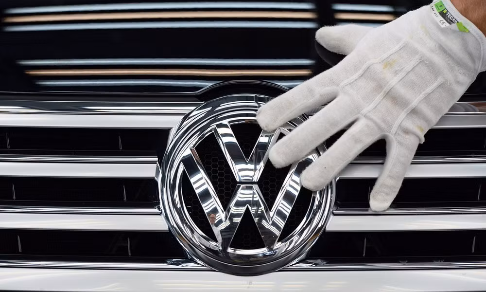 Tiếng Anh thay thế tiếng Đức thành ngôn ngữ chính của Volkswagen ảnh 1