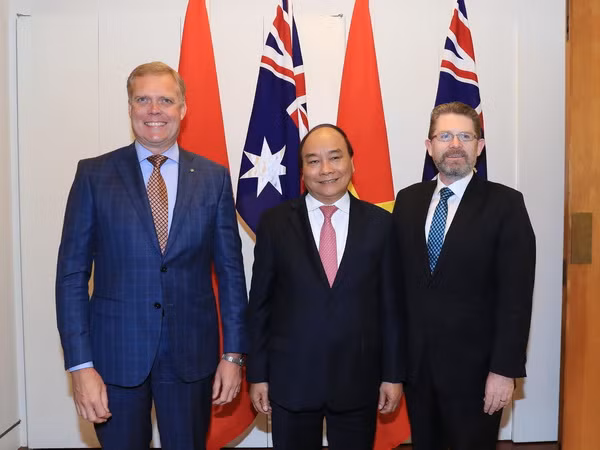 Thủ tướng Nguyễn Xuân Phúc hội kiến lãnh đạo Quốc hội Australia ảnh 1