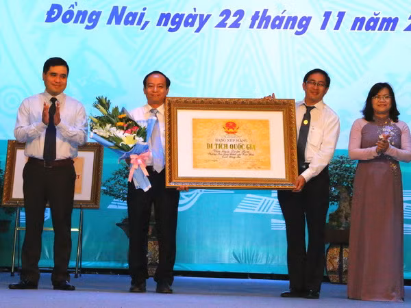 Mộ cổ hơn 2.000 năm ở Đồng Nai trở thành di tích quốc gia đặc biệt ảnh 1