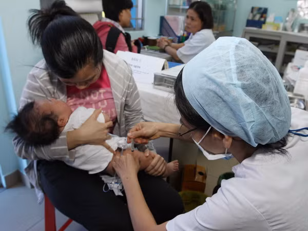 Lại một bé 2 tháng tuổi tử vong sau khi tiêm Quinvaxem ảnh 1