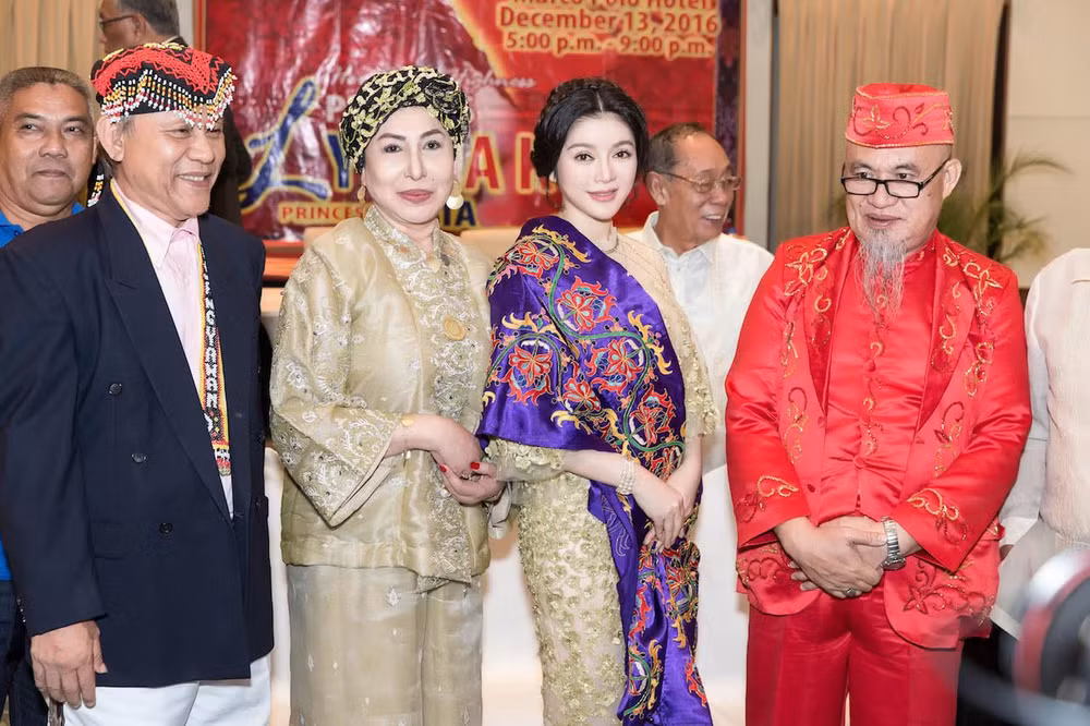 Hình ảnh Lý Nhã Kỳ tươi tắn gặp gỡ lãnh đạo Davao trước lễ sắc phong ảnh 15