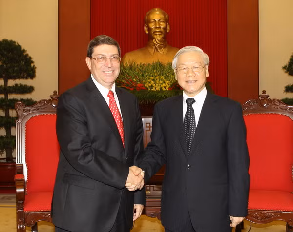 Tổng Bí thư: Quan hệ Việt Nam-Cuba là mẫu mực, thủy chung ảnh 1