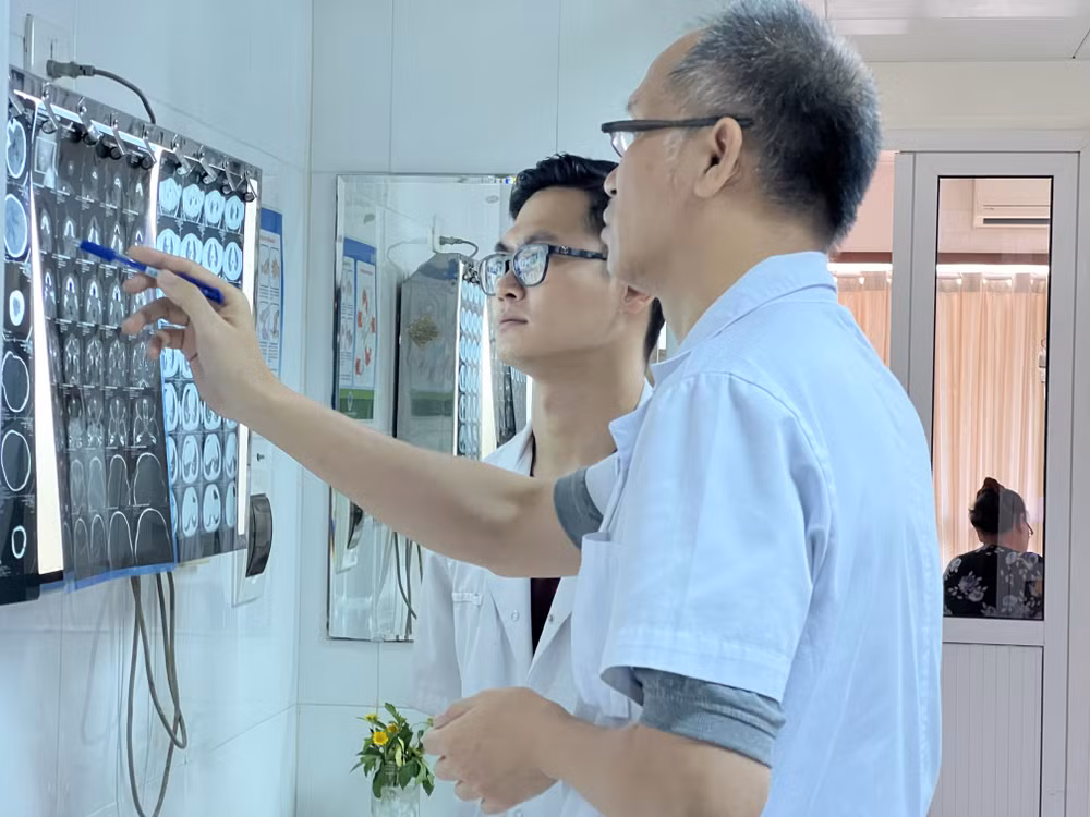 Bé trai 3 tuổi bị chó becgie cắn đứt xương hàm, đe dọa tính mạng ảnh 1