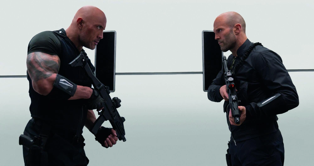 Hobbs & Shaw: Từ đua xe đường phố đến siêu anh hùng giải cứu thế giới | Vietnam+ (VietnamPlus)