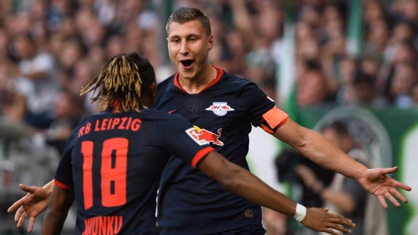 RB Leipzig chắc ngôi đầu, Bayern có thêm chiến thắng 'hủy diệt' ảnh 1