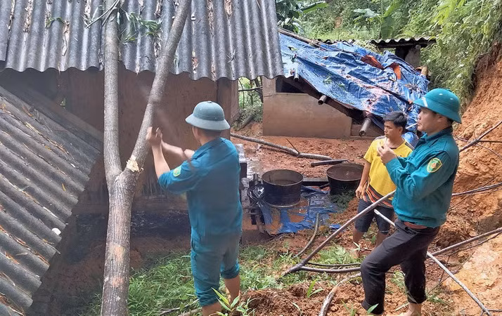 Hòa Bình: Khẩn trương di dời dân xã Tuân Đạo khỏi nguy cơ sạt lở cao ảnh 1