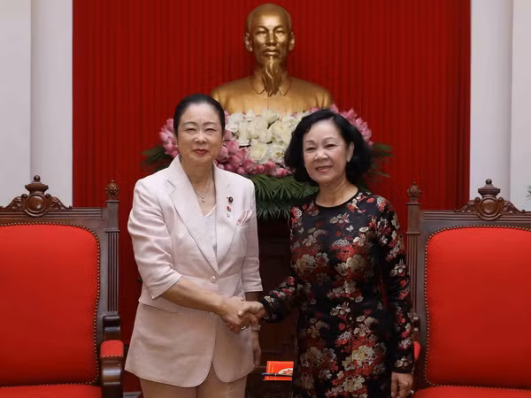 Bà Trương Thị Mai tiếp Đoàn nữ nghị sỹ Đảng Dân chủ Tự do Nhật Bản ảnh 1