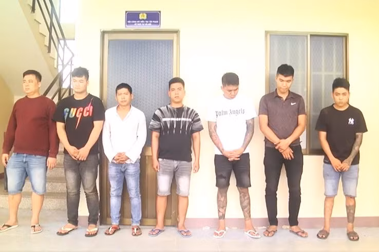 Bình Thuận: Bắt tạm giam 7 đối tượng tham gia tấn công tiệm cầm đồ ảnh 1