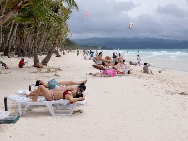 Philippines chính thức đóng cửa 'thiên đường' nghỉ dưỡng Boracay ảnh 1