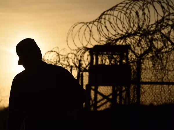 Nhà Trắng sắp hoàn tất kế hoạch đóng cửa nhà tù ở Guantanamo ảnh 1