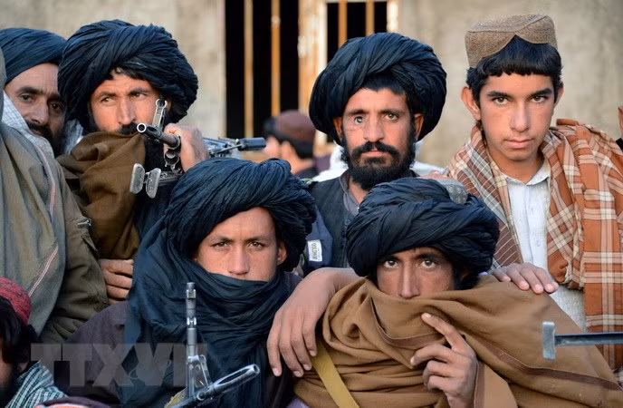 Liên quân Mỹ tấn công tên lửa tiêu diệt 50 thủ lĩnh Taliban ảnh 1
