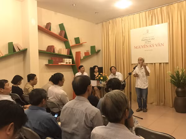 Cuốn sách “Đường về nhà xa lắm…”: Món quà vô giá từ cuộc sống ảnh 3