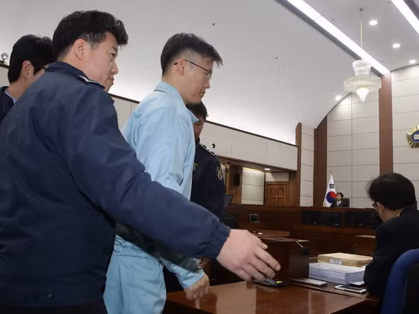 Hàn Quốc phạt tù trợ lý thân cận của cựu Tổng thống Park Geun-hye ảnh 1