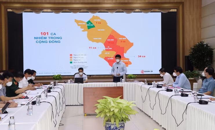 Phó Thủ tướng: Phương châm là phát hiện nhanh, dập dịch từ ban đầu ảnh 1