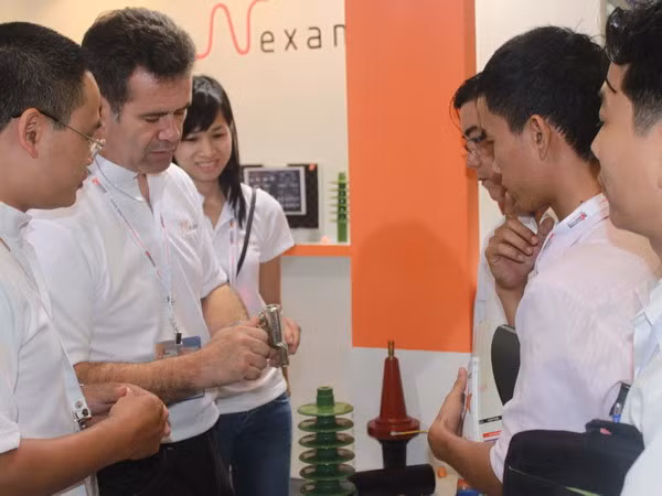 182 doanh nghiệp dự triển lãm công nghệ ngành điện ở TP.HCM ảnh 1