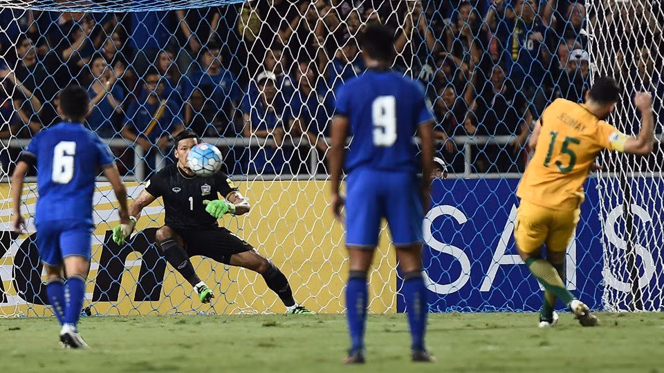 Thái Lan gây sốc trước Australia, sẵn sàng cho AFF Cup 2016 ảnh 2