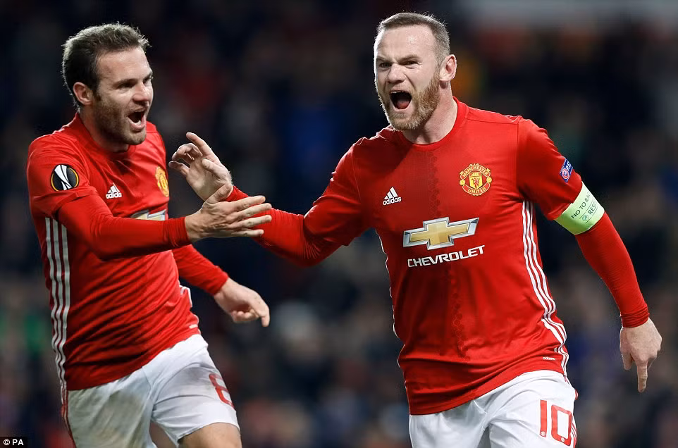 Rooney tỏa sáng, Manchester United thắng hủy diệt Feyenoord ảnh 1