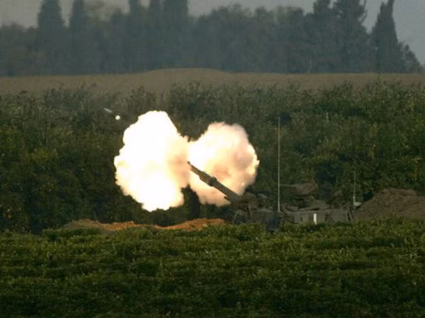 Israel tấn công Syria sau vụ bắn rocket vào cao nguyên Golan ảnh 1