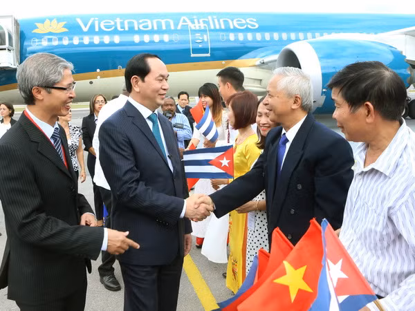 Chủ tịch nước Trần Đại Quang thăm Đại sứ quán Việt Nam tại Cuba ảnh 1
