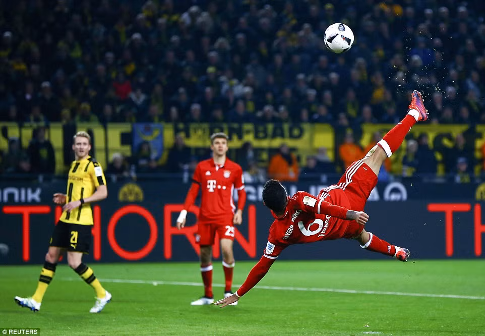 Aubameyang lập công giúp Dortmund đánh bại Bayern Munich ảnh 2