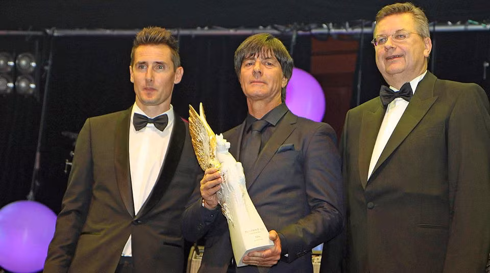 HLV Joachim Löw được vinh danh là "Huyền thoại thể thao" ảnh 1