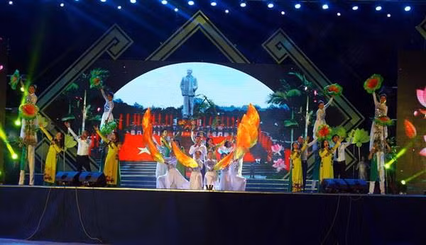 Khai mạc Lễ hội Làng Sen năm 2019 mừng sinh nhật Bác ảnh 2