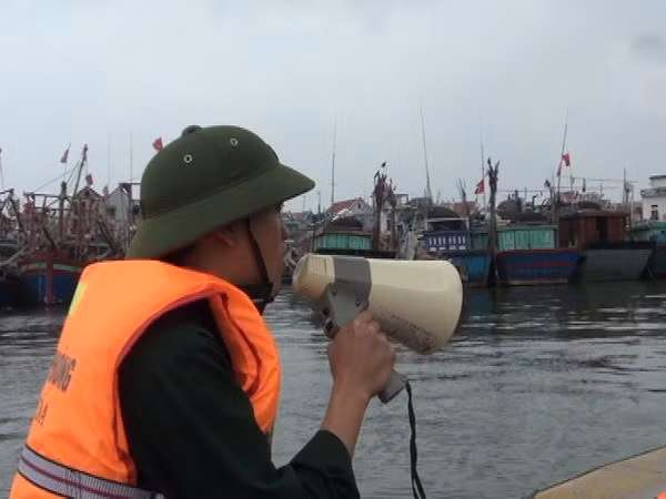 Chủ tịch nước gửi thư nhân ngày truyền thống phòng chống lụt bão ảnh 1