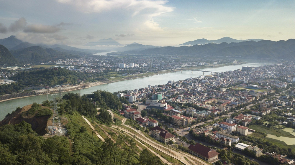 Cận cảnh hình ảnh thành phố Hòa Bình - đô thị ven sông Đà | Vietnam+ (VietnamPlus)