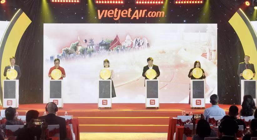 Bay càng nhiều, tích điểm đổi quà thỏa thích với Vietjet SkyJoy ảnh 5