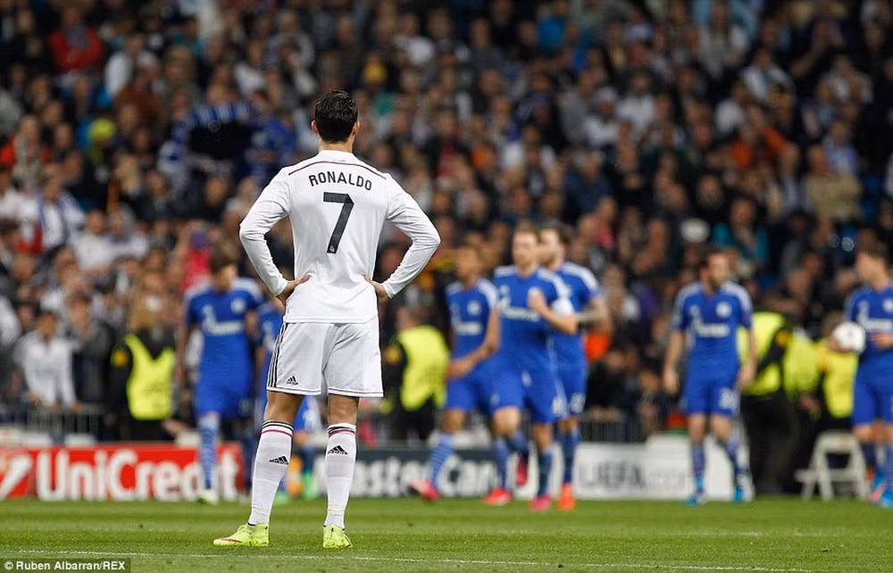 Kết quả: Real Madrid suýt thành cựu vương, Porto thắng hủy diệt ảnh 1
