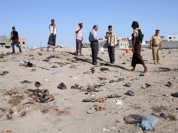 HRW: Liên quân Arab sử dụng bom chùm tấn công tại Yemen ảnh 1