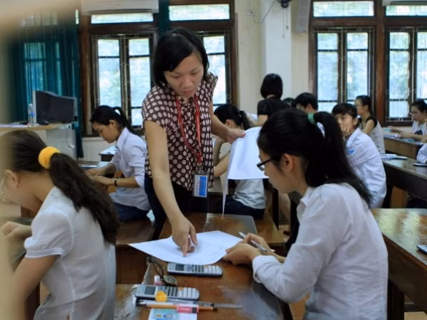 Nhiều trường nhận hồ sơ đăng ký tuyển sinh đại học từ tháng 3/2015 ảnh 1