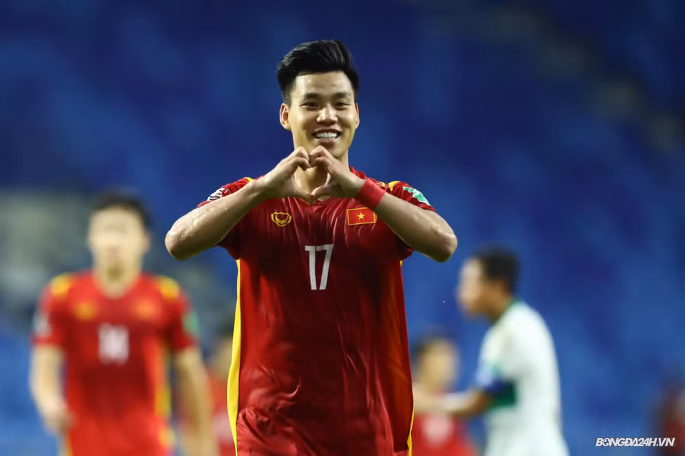 Đội tuyển Việt Nam thắng đậm Indonesia 4-0, vững vàng ngôi đầu bảng G ảnh 1
